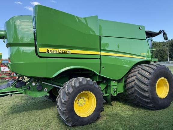 Image of John Deere S770 Primary image
