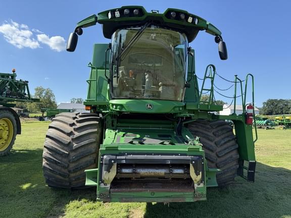 Image of John Deere S770 equipment image 2