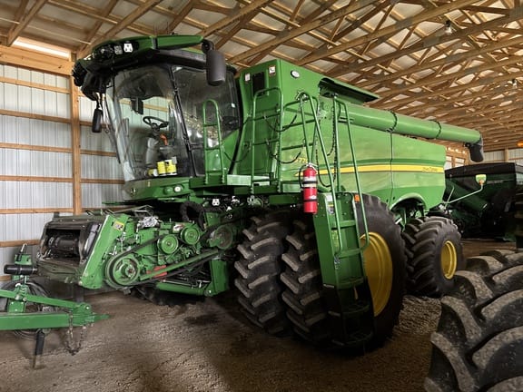 2022 John Deere S770 Equipment Image0