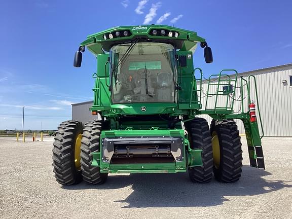 Image of John Deere S770 equipment image 1