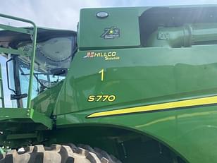 Main image John Deere S770 17