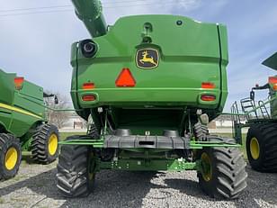 Main image John Deere S770 33