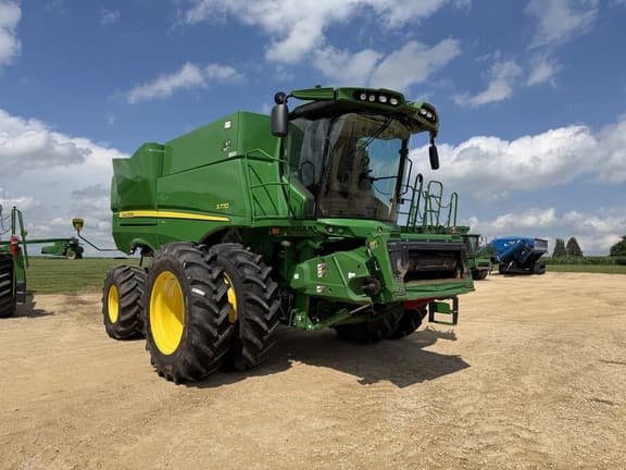 Image of John Deere S770 equipment image 2