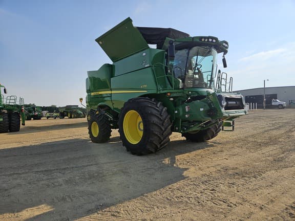 Image of John Deere S770 equipment image 1