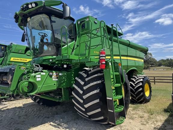 Image of John Deere S770 equipment image 2