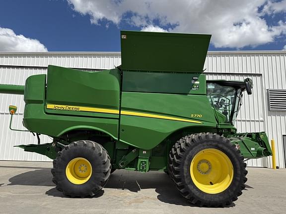Image of John Deere S770 Primary image