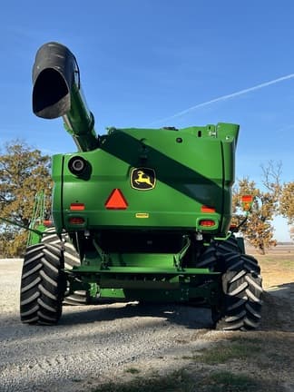 Image of John Deere S770 equipment image 2