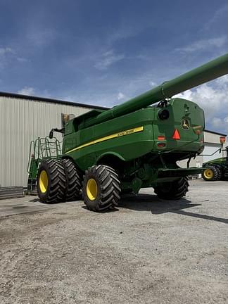 Image of John Deere S770 equipment image 2