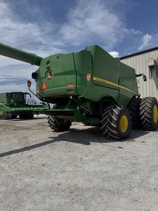 Image of John Deere S770 equipment image 4