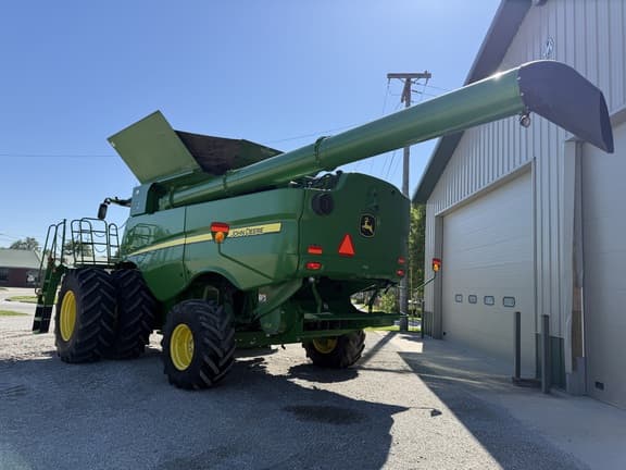 Image of John Deere S770 equipment image 1