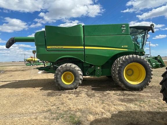 Image of John Deere S770 equipment image 1