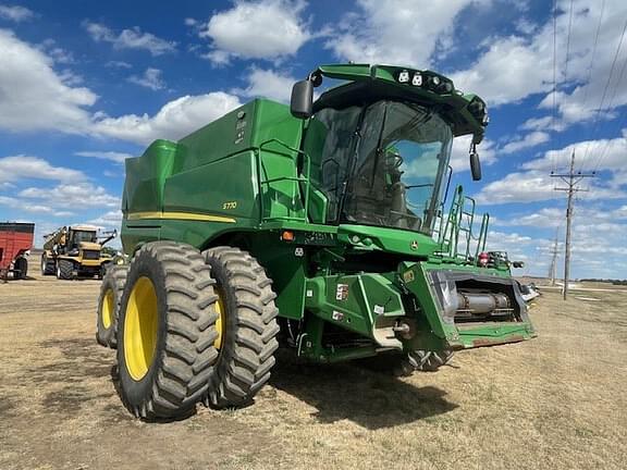 Image of John Deere S770 equipment image 2