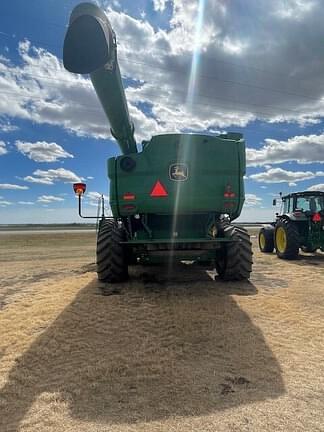 Image of John Deere S770 equipment image 4