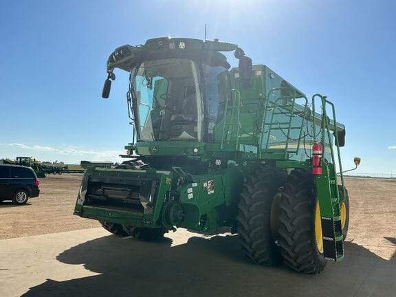 2022 John Deere S770 Equipment Image0