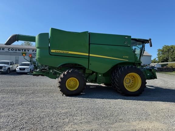 Image of John Deere S770 equipment image 2