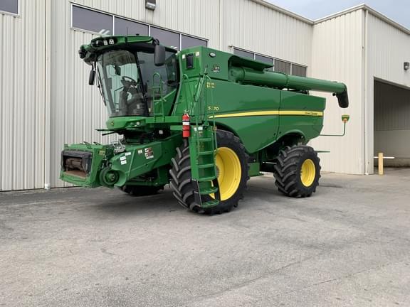 Image of John Deere S770 equipment image 1