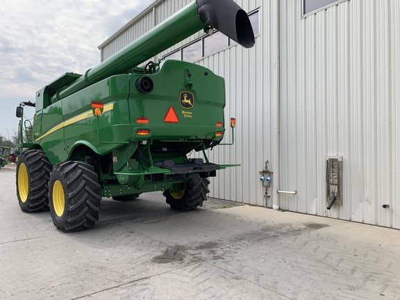 Image of John Deere S770 equipment image 3