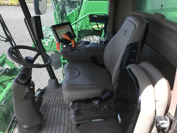 Image of John Deere S770 equipment image 4