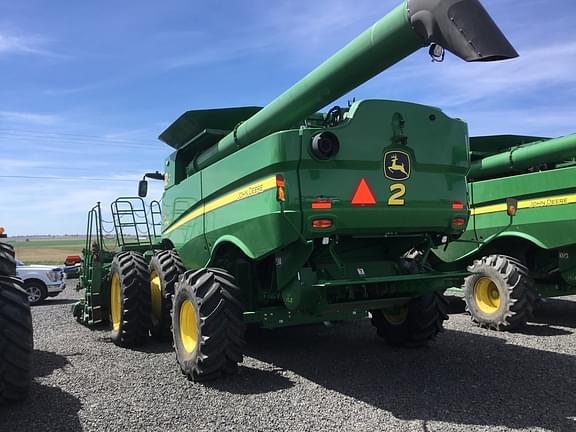 Image of John Deere S770 equipment image 1