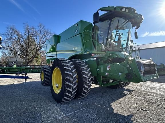 Image of John Deere S770 equipment image 3