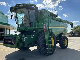 Main image John Deere S770 9