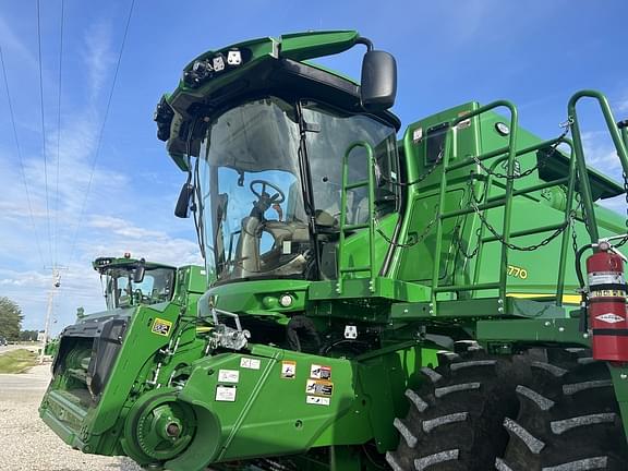 Image of John Deere S770 equipment image 2