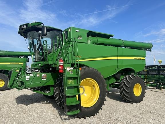 Image of John Deere S770 equipment image 2