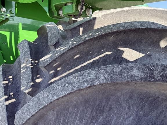 Image of John Deere S770 equipment image 1