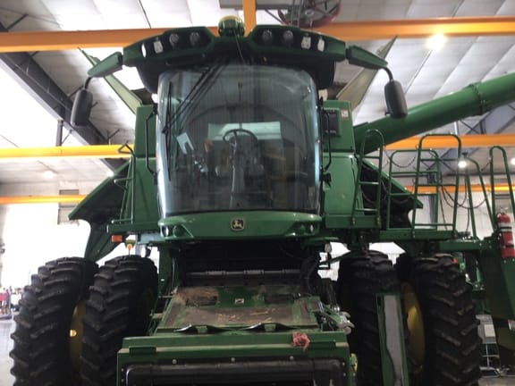 2022 John Deere S770 Equipment Image0