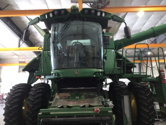 Image of John Deere S770 equipment image 4