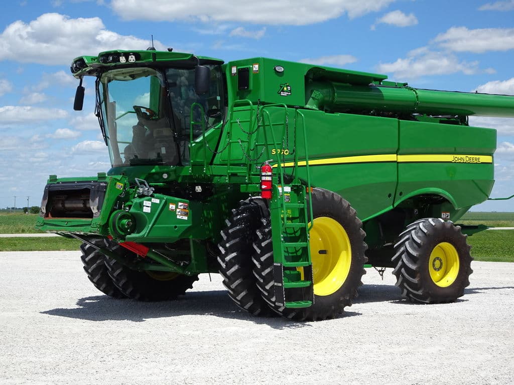 Image of John Deere S770 Primary image