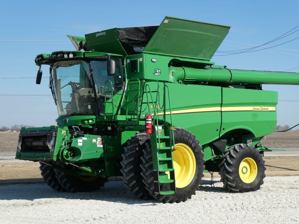 Image of John Deere S770 Primary image