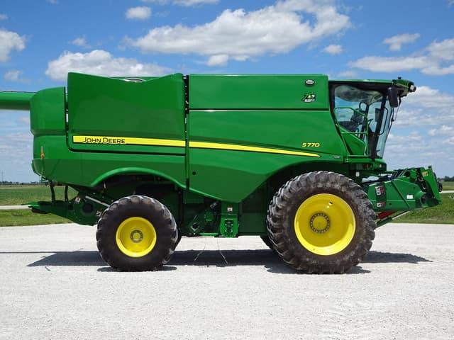 Image of John Deere S770 equipment image 3