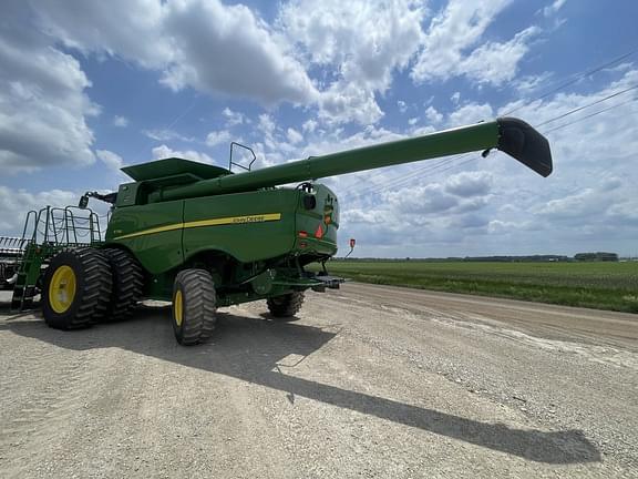 Image of John Deere S770 equipment image 3
