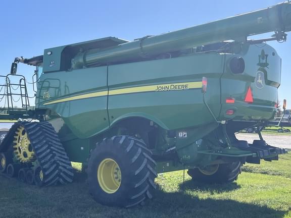Image of John Deere S770 equipment image 4