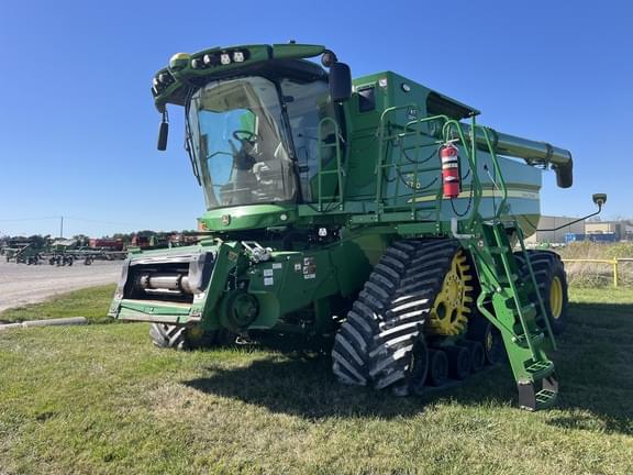 Image of John Deere S770 equipment image 3