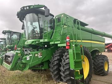 Main image John Deere S770