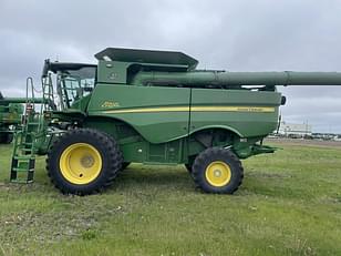 Main image John Deere S770 3