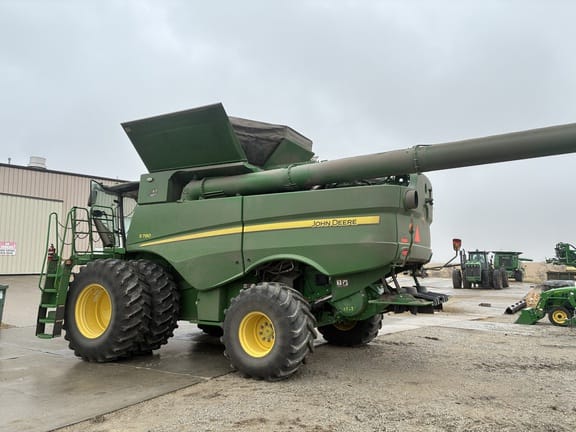 2022 John Deere S780 Equipment Image0