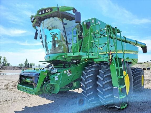 Main image John Deere S780