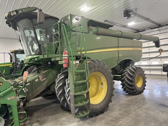 2022 John Deere S780 Equipment Image0