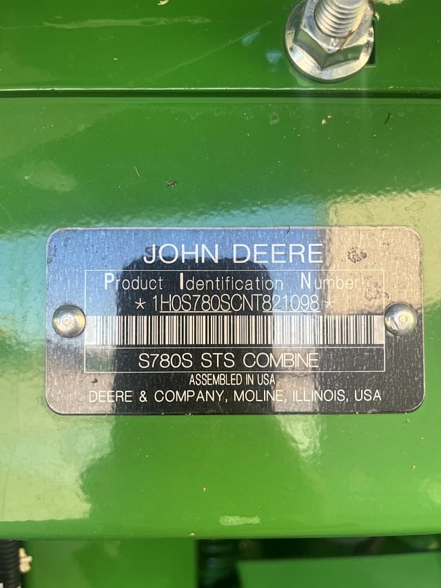 Image of John Deere S780 equipment image 2