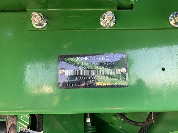 Image of John Deere S780 equipment image 1