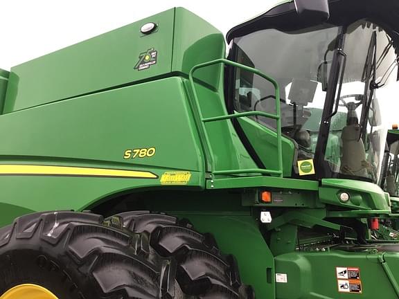 Image of John Deere S780 equipment image 3