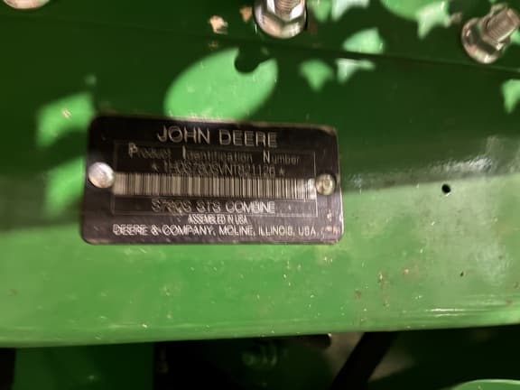 Image of John Deere S780 equipment image 1