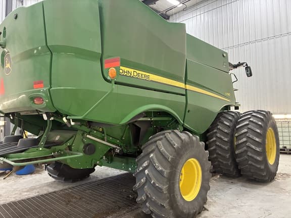 Image of John Deere S780 equipment image 4