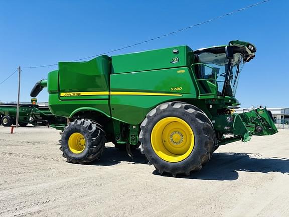 Image of John Deere S780 Primary image