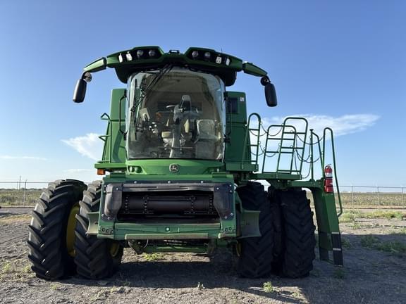 Image of John Deere S780 equipment image 1