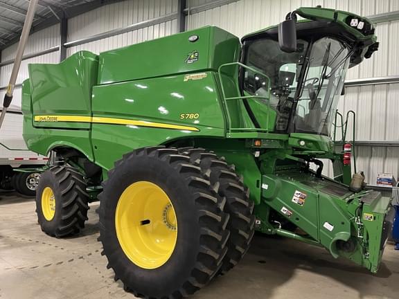 Image of John Deere S780 equipment image 1