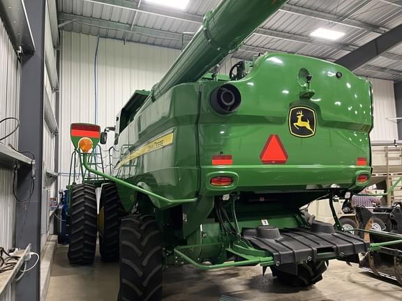 Image of John Deere S780 equipment image 3